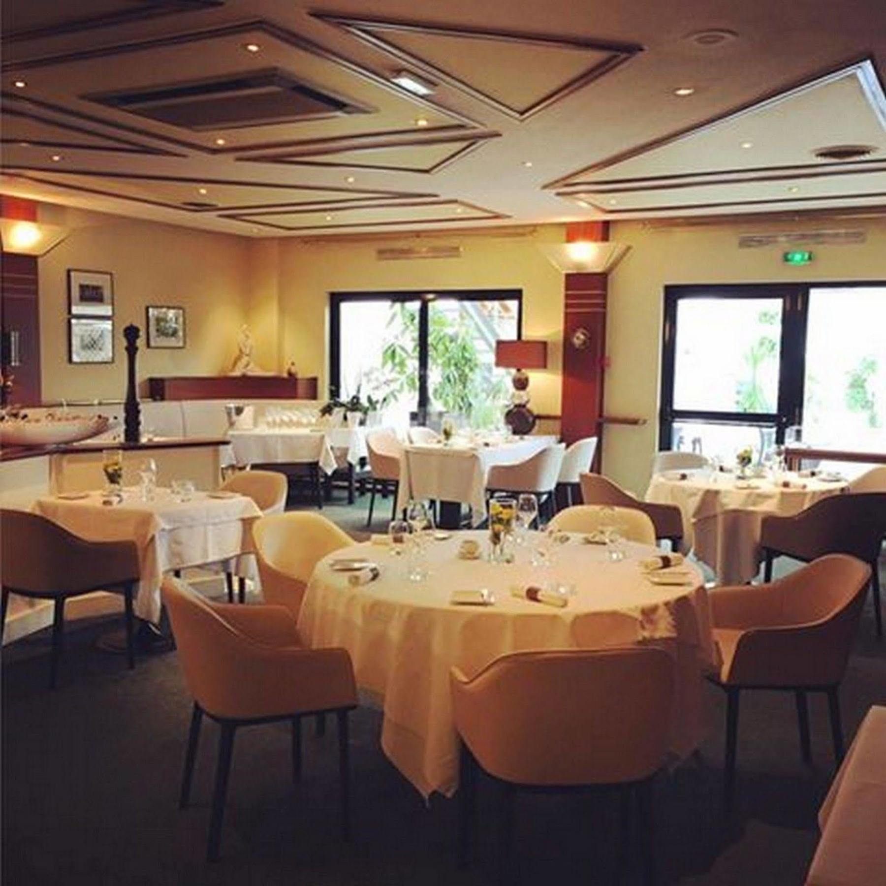 Hotel Restaurant Tivoli - Basel Airport Huningue Luaran gambar