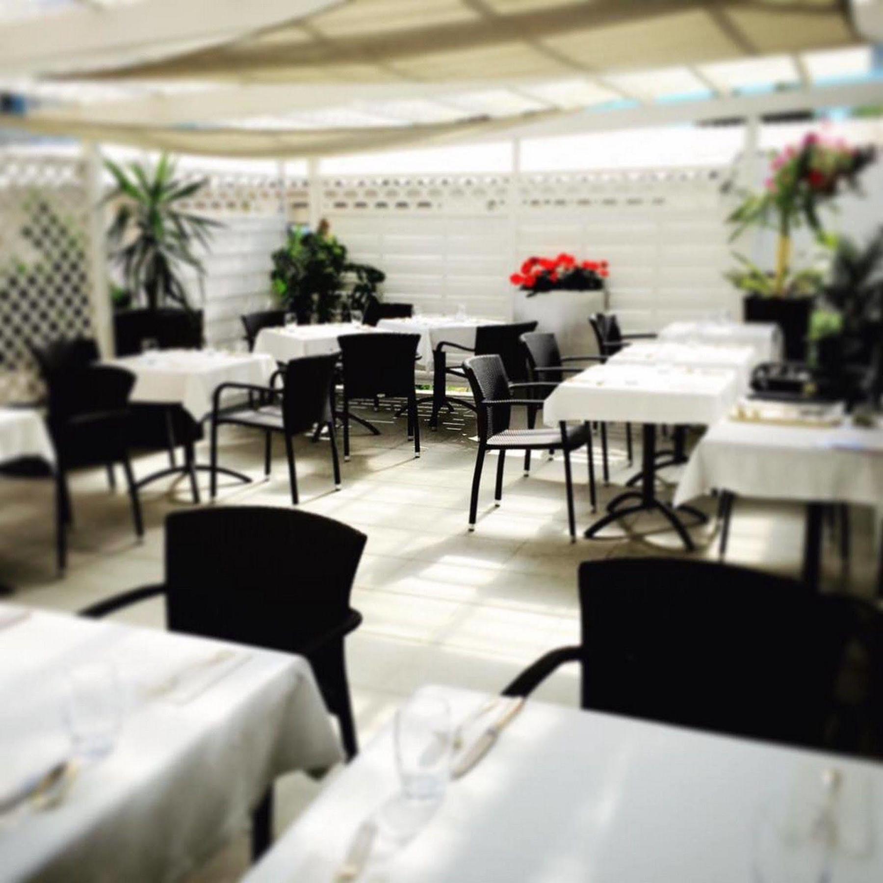 Hotel Restaurant Tivoli - Basel Airport Huningue Luaran gambar